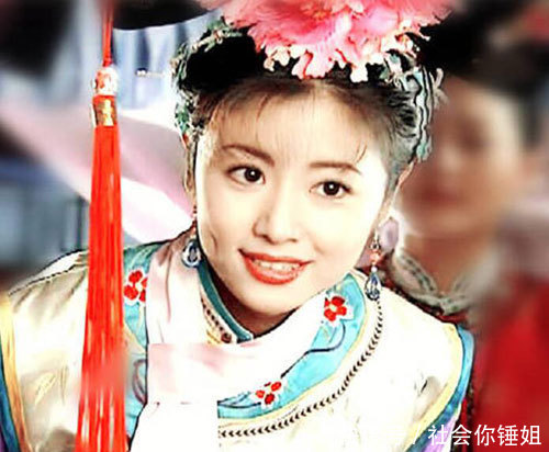 夏紫薇扮村姑,晴格格扮村姑,小燕子扮村姑,统统没她惊艳 百万发登陆地址