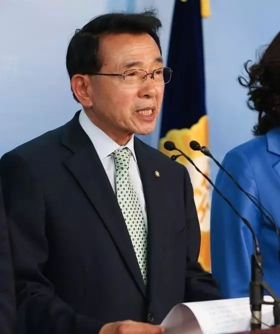 韩国执政党要求停止部署萨德透露出啥信号? - 谭笑古今 - 谭笑古今 韩国执政党要求停止部署萨德透露出啥信号? - 谭笑古今 - 谭笑古今