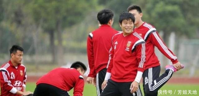 国足抵达卡塔尔,入住最高档超五星级酒店,还专