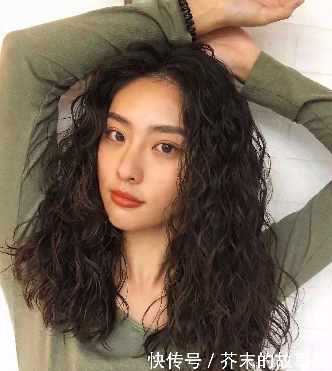 用热烫烫羊毛卷发型需要注意那些操作技巧?