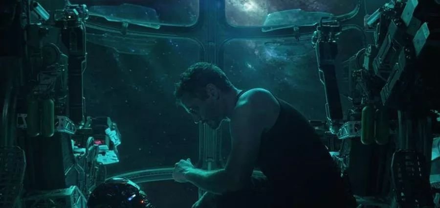 《复联4》大陆提前上映,我们笑了,这些人却哭