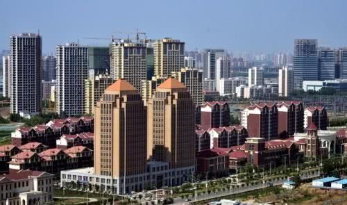 三四线城市房价接连暴雷,房价真将跌回到5年前