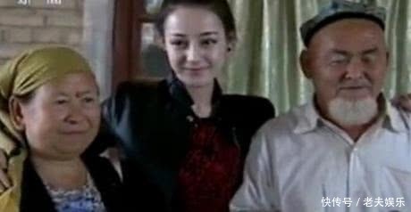 佟丽娅和迪丽热巴谁更美,在央视镜头下最能看