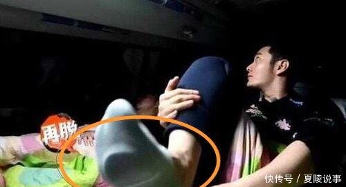 身高180的黄晓明撞上不到1米8的周润发,说谎