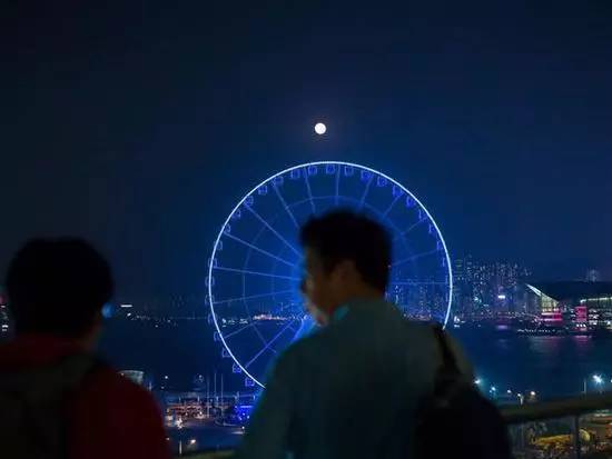 全球各地超级月亮大比拼,新加坡的真令人心塞~