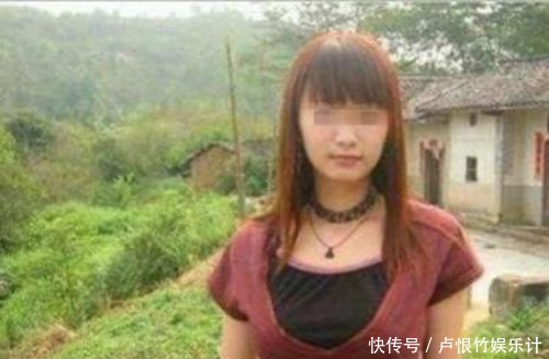 家中a姐姐姐姐父亲辍学,初中医治没钱生病,初中班标姐姐图片