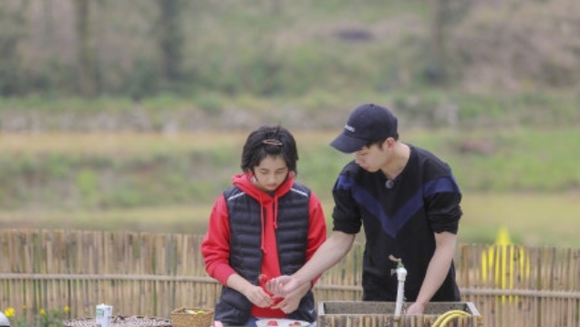 《向往的生活3》张子枫加盟,彭昱畅兄妹再合体