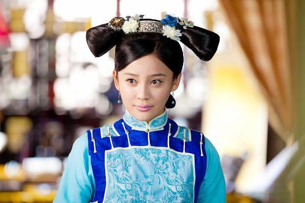 吕佳容露脐大片与袁姗姗相撞！同是于正剧中出来她们有何不一样？