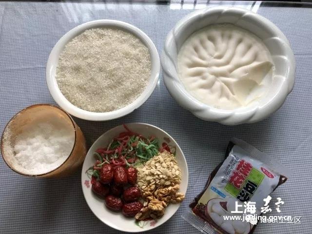 \＂八宝\＂的香味怎样真正嵌入八宝饭里?工业区这位达人有绝活儿!