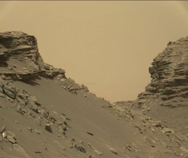 NASA在火星上还有一辆探测车,它为何不去营救