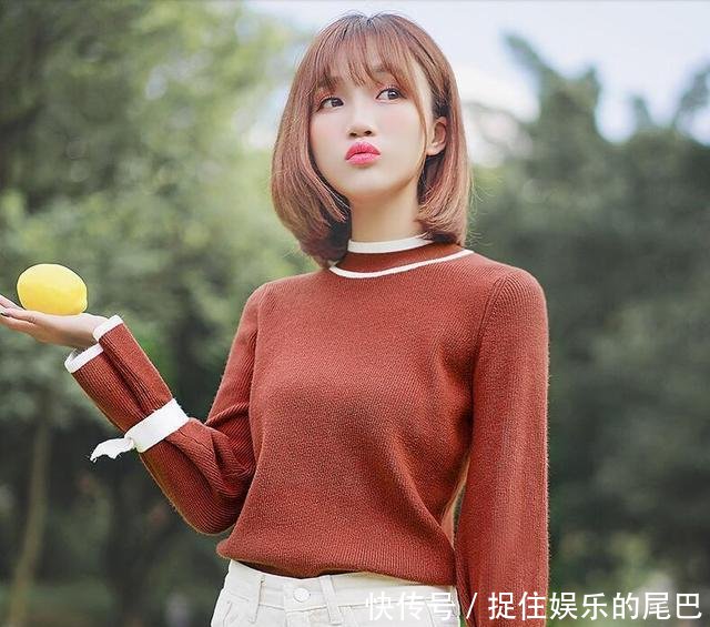 开心一笑美女去超市买零食,最后是从袜子里掏出的钱…… 金百利菲律宾真人在线