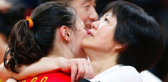 58岁郎平生活现状!带领中国女排夺冠无数 健身