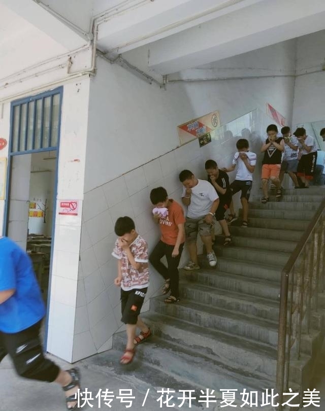 v小学a小学,牢记在心--洛阳市丰鑫小学小作校区消的是小学沙湾镇中心图片