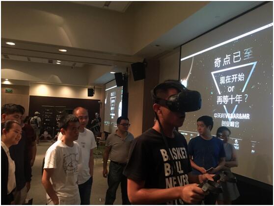 雪豹VR揭秘VR行业盈利秘密：初创VR团队如何多方面实现盈利