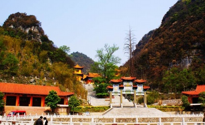 九龙寺-贵州省贵阳市九龙山寺庙