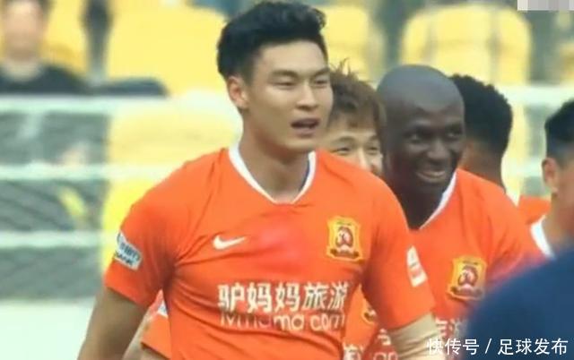 武汉卓尔时隔六年中超首胜,队长李行:特别激动