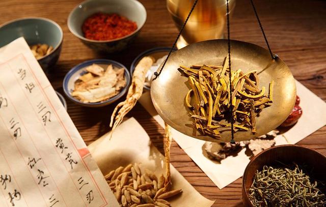 专家教你分辨治愈扁平疣、丝状疣、寻常疣、跖