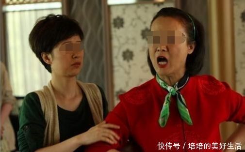 老公去世,婆婆带嫂子霸占婚房,看到房产证名字