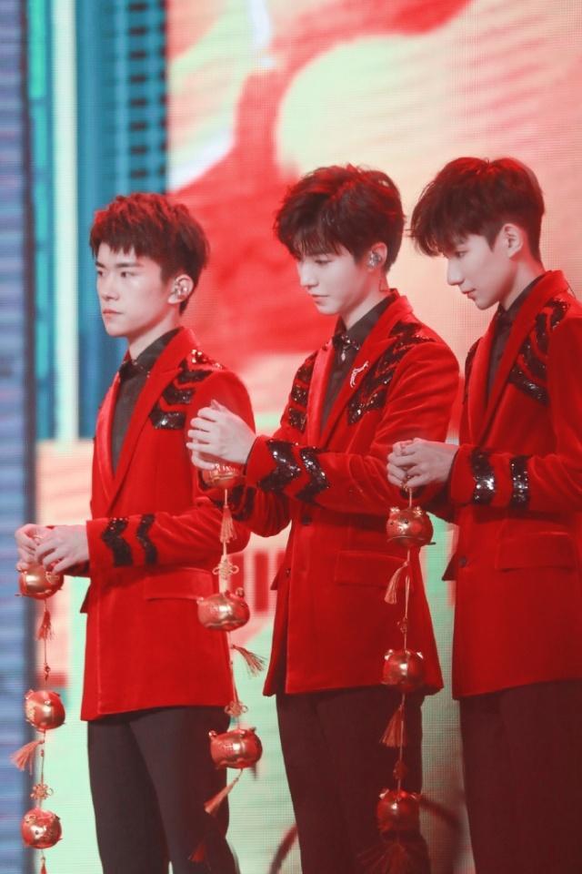 TFBOYS很受央视宠爱,21位明星代表的公益也能上榜,关键还是C位