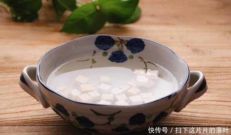 怎么暖宫兼顾祛湿 学会这道汤, 一举两得_【快