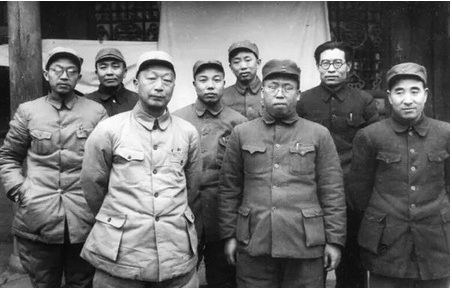 他是辽沈战役的大功臣,地位仅次于毛主席,位居国家副主席,为什