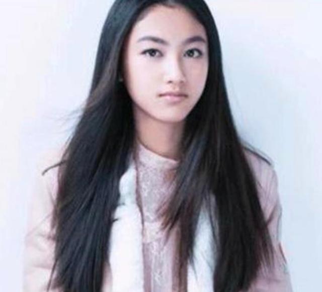 任达华女儿出道,高颜值仙气满满,像超模妈妈,经