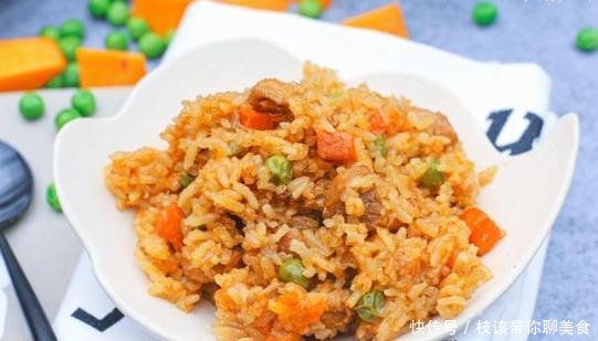 鸡腿肉炖土豆胡萝卜洋葱 t016d16043b0bb4d226.jpg