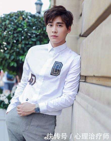 曾在华谊带安以轩, 李易峰的新经纪人竟然是他