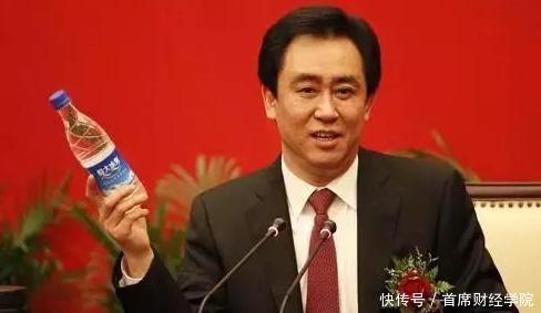 许家印2017年赚到1812亿元,李嘉诚2018年在做哪些赚钱的!