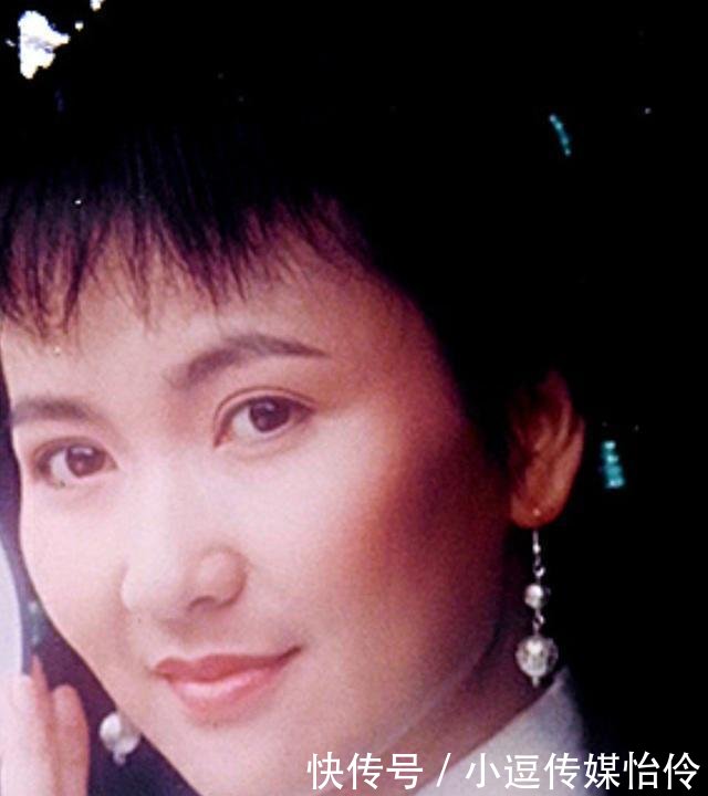 《新白娘子传奇》演员26年重聚,碧莲夏光莉未