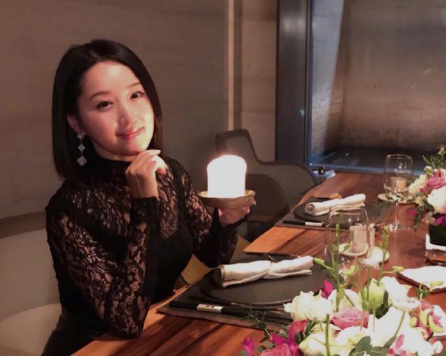 46岁杨钰莹否认将和鲍国安之子结婚完全杜撰假的