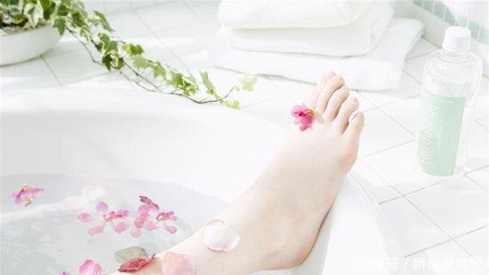 孕妈平躺时,为什么胎动会异常明显?这是宝宝在