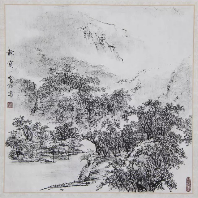 周光辉的焦墨山水崇尚现实与唯美统一,画面繁密,层次变化丰富,笔法工