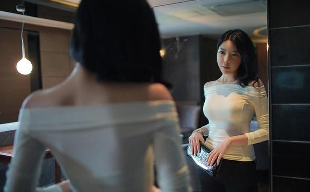 王思聪花2亿都拿不下 韩国女主播米娜私照