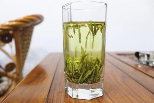 美国一直没搞明白,中国这种神奇饮料这么贵,