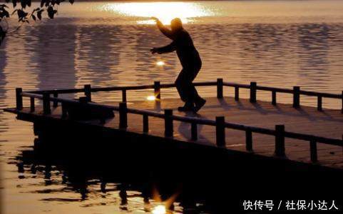 养老已经缴纳满了15年了,医保不满25年该怎么办? 通博官网tb