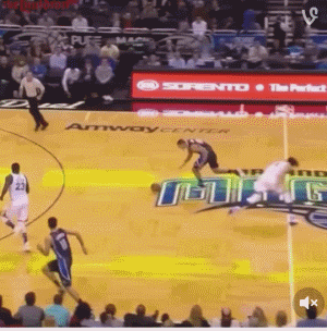 gif-戈登罚球线内一步起跳冲天