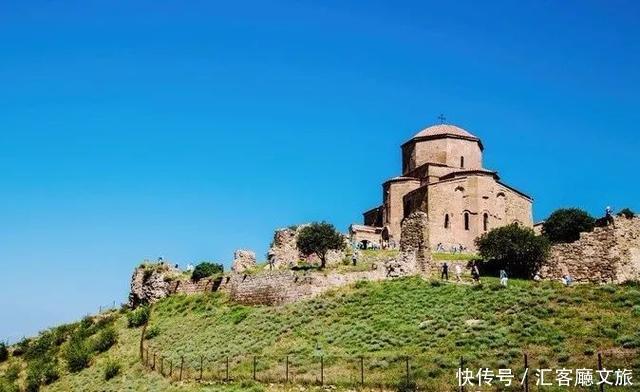 东南亚的物价玩转欧洲风景!这个冷门国家,再不