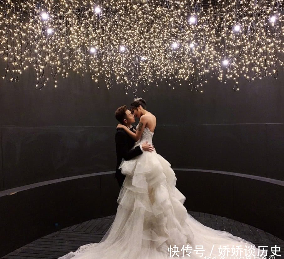 韩安冉晒与小猪先生结婚证,终于修成正果