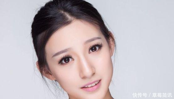 滑落内裤走秀,一句没关系,谁爱看谁看,看蛇情趣用品二头图片