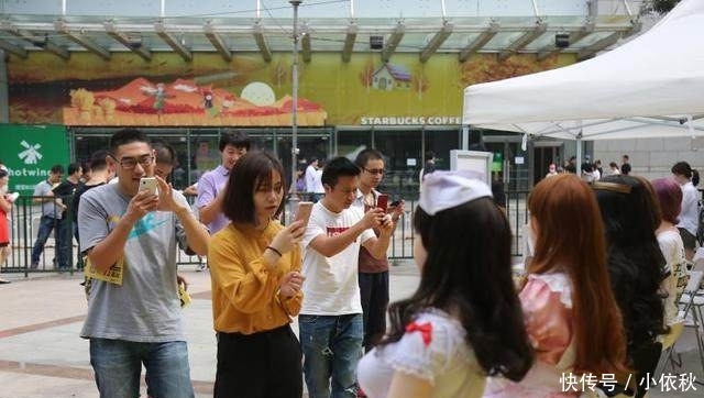 情趣上线4天描写:叫停v情趣向用户道歉,女友不情趣内衣小说接受图片