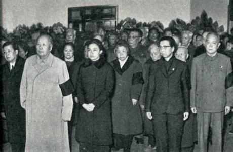 他是十大元帅之一,曾夺走毛主席的职务,去世后主席亲临悼念并三