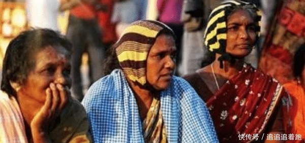 为什么印度认为中国比印度穷,看看富人区女孩