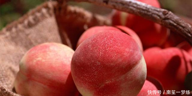夏日美味的桃子,居然不是人人能吃,究竟什么人不能吃桃子