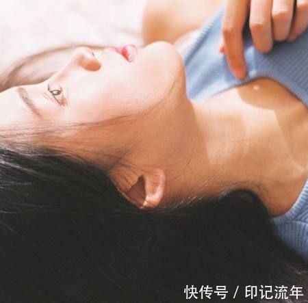 善于偷人的女人，都有这4个特点，一抓就准