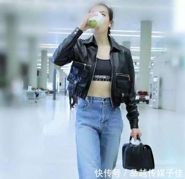 宋茜最新机场照穿超短皮裙出镜, 曾经的大象腿