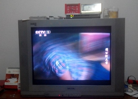 普通电视机看网络电视,用什么设备_360问答