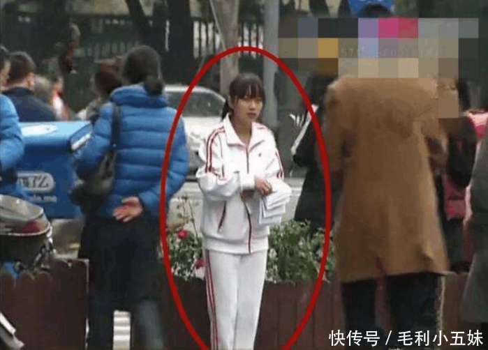 女孩20万卖掉处女之身救病重哥哥, 陆续有男子打来电话