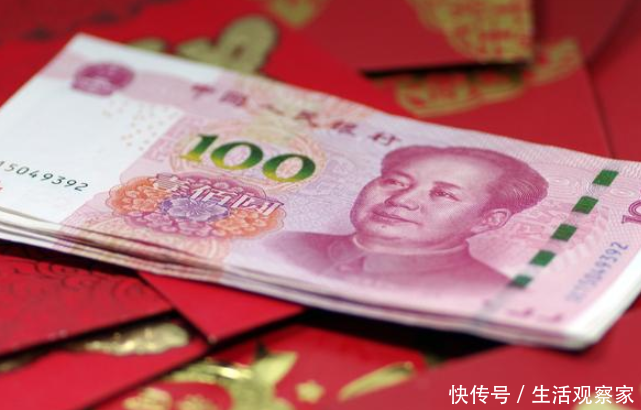 结婚时继父给2万彩礼,婚后买车去取钱,才知自