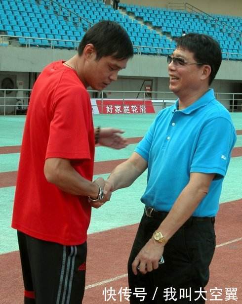 讨论!中国足球青训教父徐根宝教练为何值得大